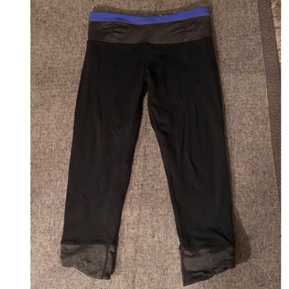 LULULEMON cropped leggings